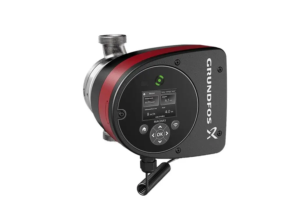 Umwälzpumpe von Grundfos mit display, Steuerknöpfen und Anschlussgewinde, auf schwarzem und rotem Gehäuse.